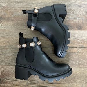 Steve Madden boots